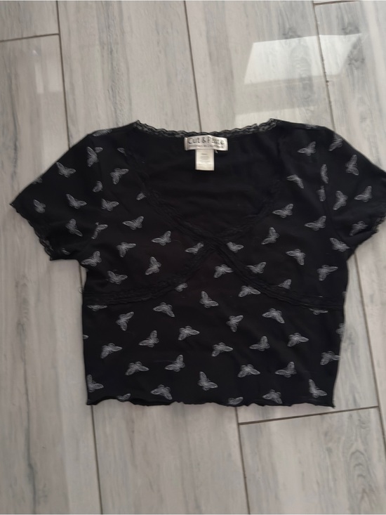 Cut & Paste Tops - Cut & Paste  Lace trim Crop Tee Black W/butterflies  Size S